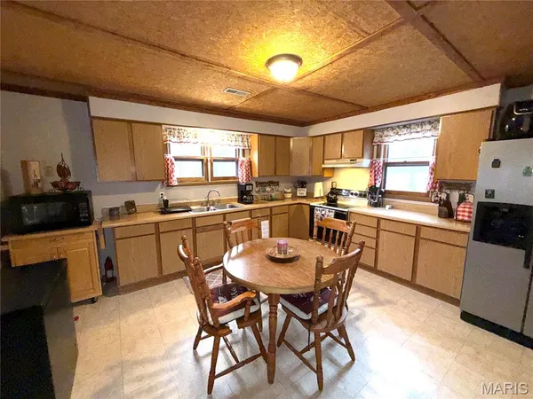 $270,000 | 3559 Hwy F, Annapolis, MO 63620