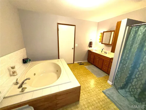 $270,000 | 3559 Hwy F, Annapolis, MO 63620