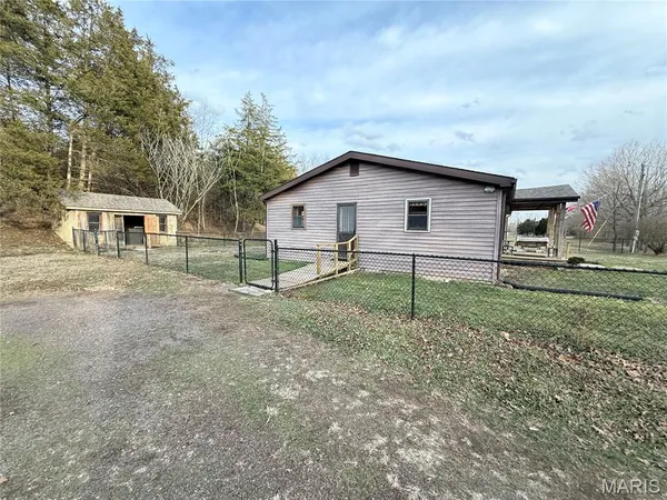 $270,000 | 3559 Hwy F, Annapolis, MO 63620