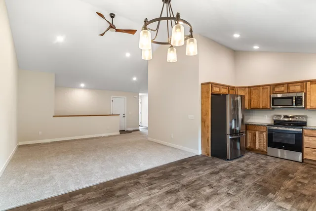 $299,999 | S1546 Shawnee Drive, Unit A, Alma, WI 54610