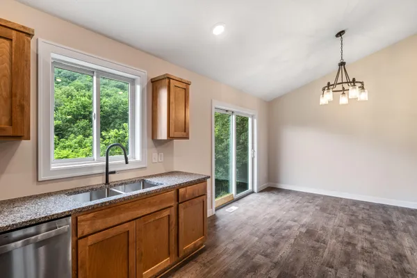 $299,999 | S1546 Shawnee Drive, Unit A, Alma, WI 54610