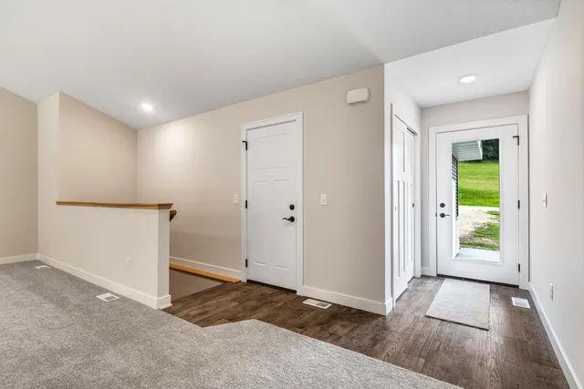 $299,999 | S1546 Shawnee Drive, Unit A, Alma, WI 54610