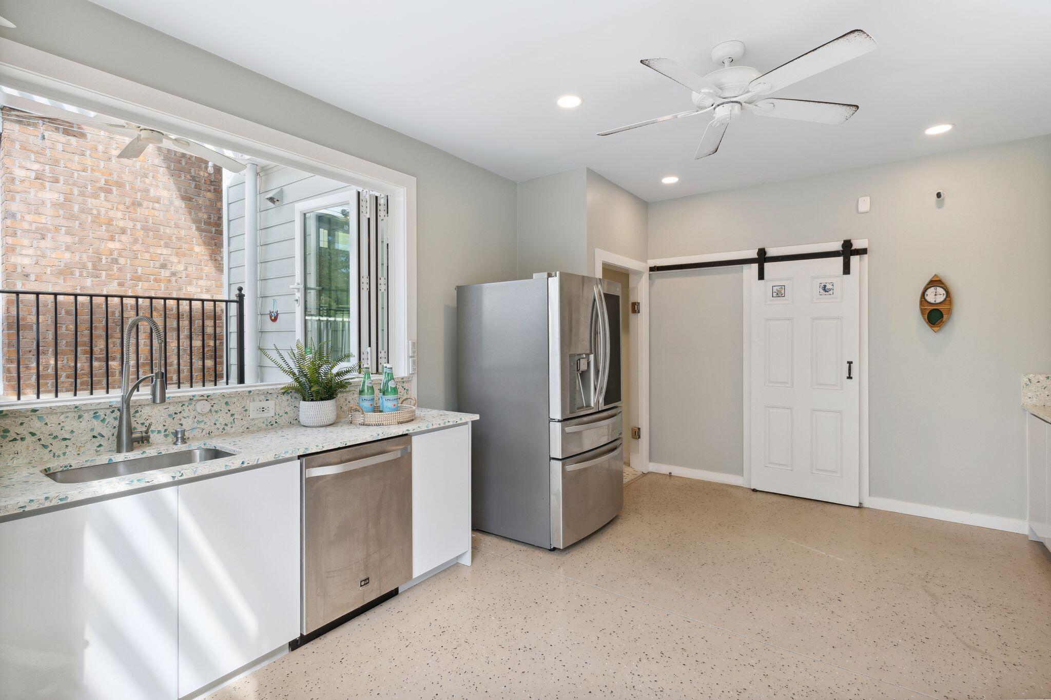 308 Gunboat Lane Charleston, SC 29492 - Photo 51 of 64 308GunboatLn-KeenEyeMarketing-055
