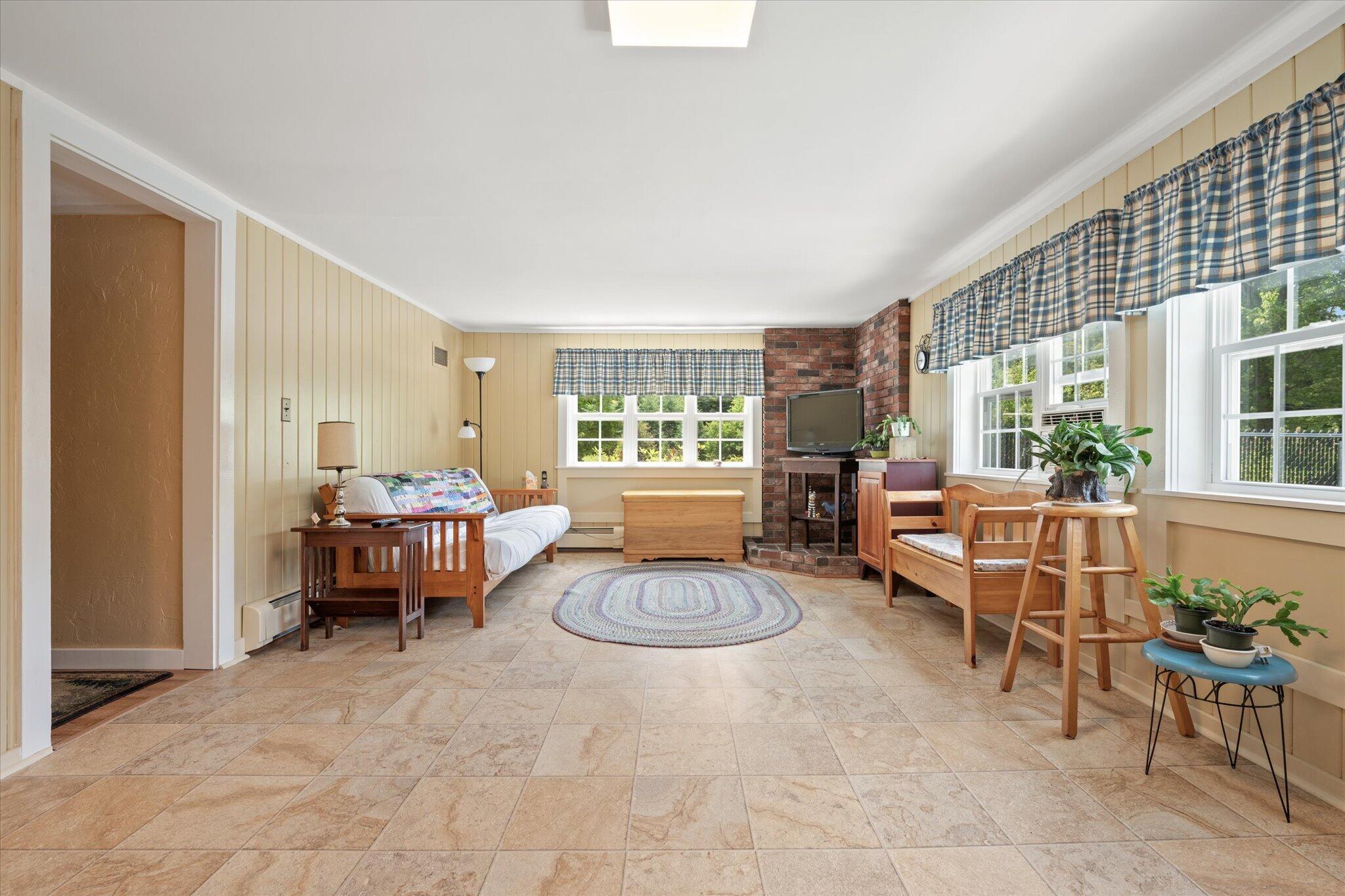 1224 Dover Road Garland, ME 04939 - Photo 24 of 73 Family / Sun Room