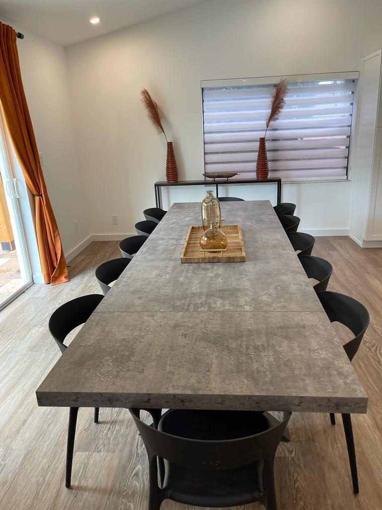 7360 San Sebastian Drive Boca Raton, FL 33433 - Photo 9 of 27 a room with furniture and window