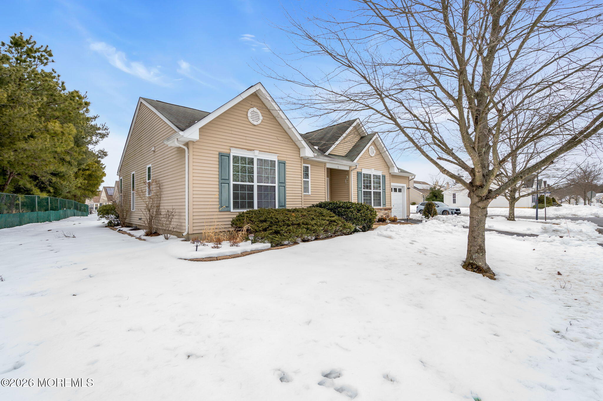 2 Oak Tree Court Whiting, NJ 08759 - Photo 7 of 27 7-web-or-mls-DSC9999 (92)