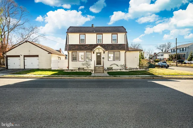 $369,999 | 101 South Glenwood Avenue, Aldan, PA 19018