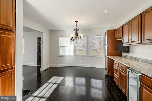 $350,000 | 101 South Glenwood Avenue, Aldan, PA 19018