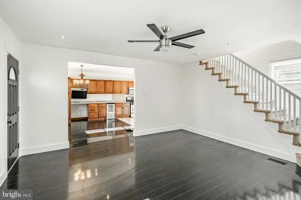 $350,000 | 101 South Glenwood Avenue, Aldan, PA 19018