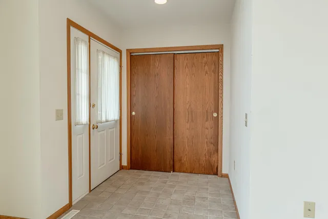 $460,000 | 4 Sebring Court, Madison, WI 53719