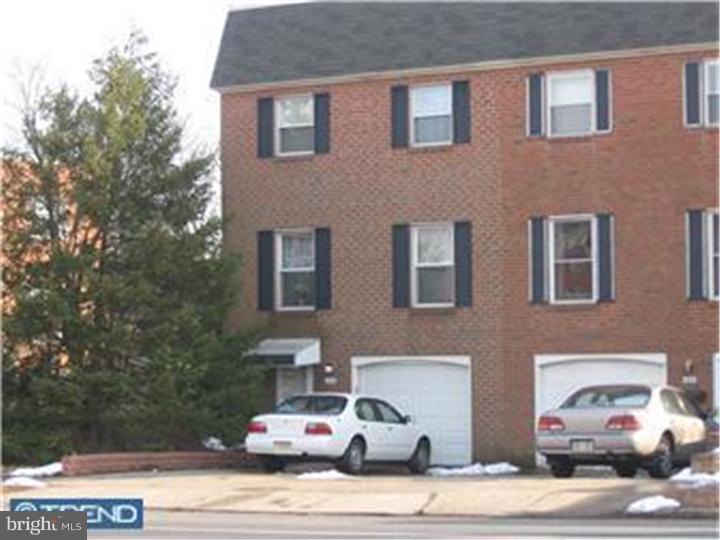 162 Rennard Street Philadelphia, PA 19116 - Photo 1 of 12 Exterior Front