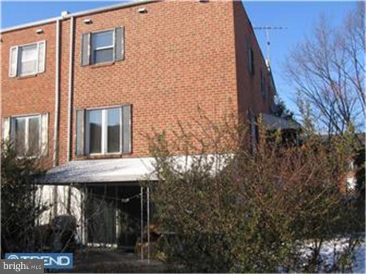 162 Rennard Street Philadelphia, PA 19116 - Photo 3 of 12 Exterior Back