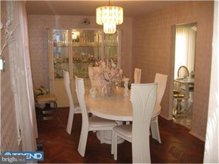 162 Rennard Street Philadelphia, PA 19116 - Photo 9 of 12 Dining Room