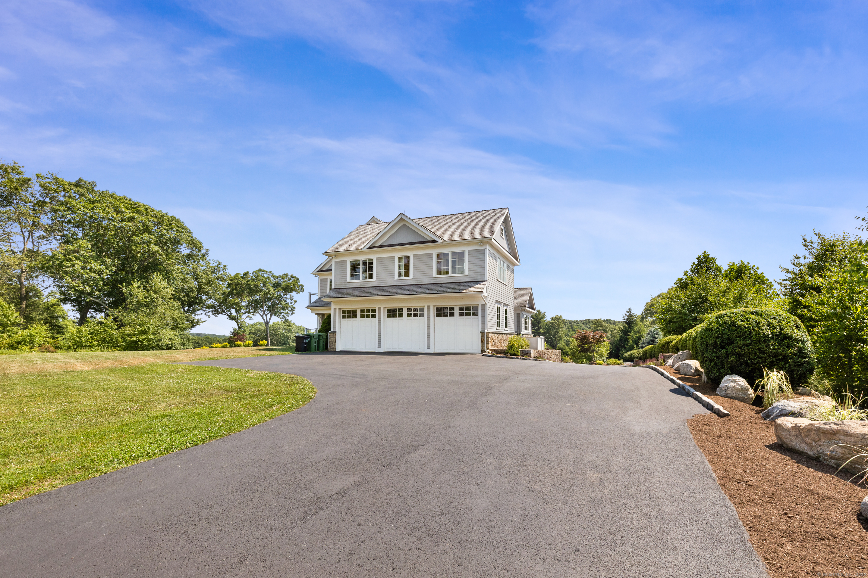 29 Rogues Ridge Road Weston, CT 06883 - Photo 31 of 36