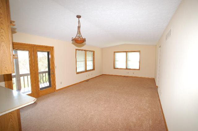 607 West Kelley Road Frankfort, IN 46041 - Photo 3 of 9 Gallery Image 3
