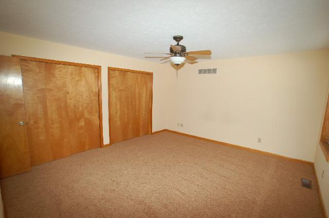 607 West Kelley Road Frankfort, IN 46041 - Photo 4 of 9 Gallery Image 4