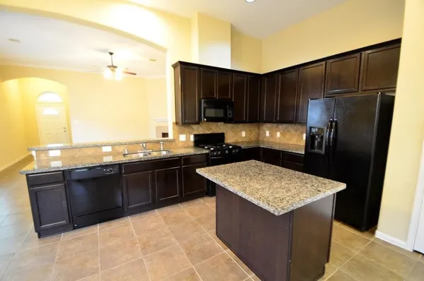 $2,300 | 9942 Taylor Springs Lane, Tomball, TX 77375