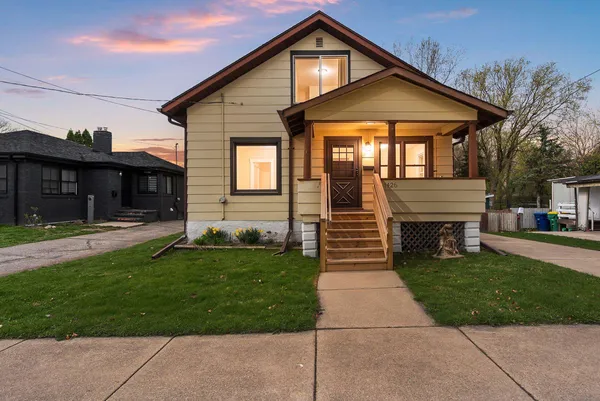 $179,900 | 1426 Crooks Street, Green Bay, WI 54301