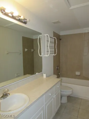 $1,750 | 1238 Denver Street East, Lehigh Acres, FL 33974