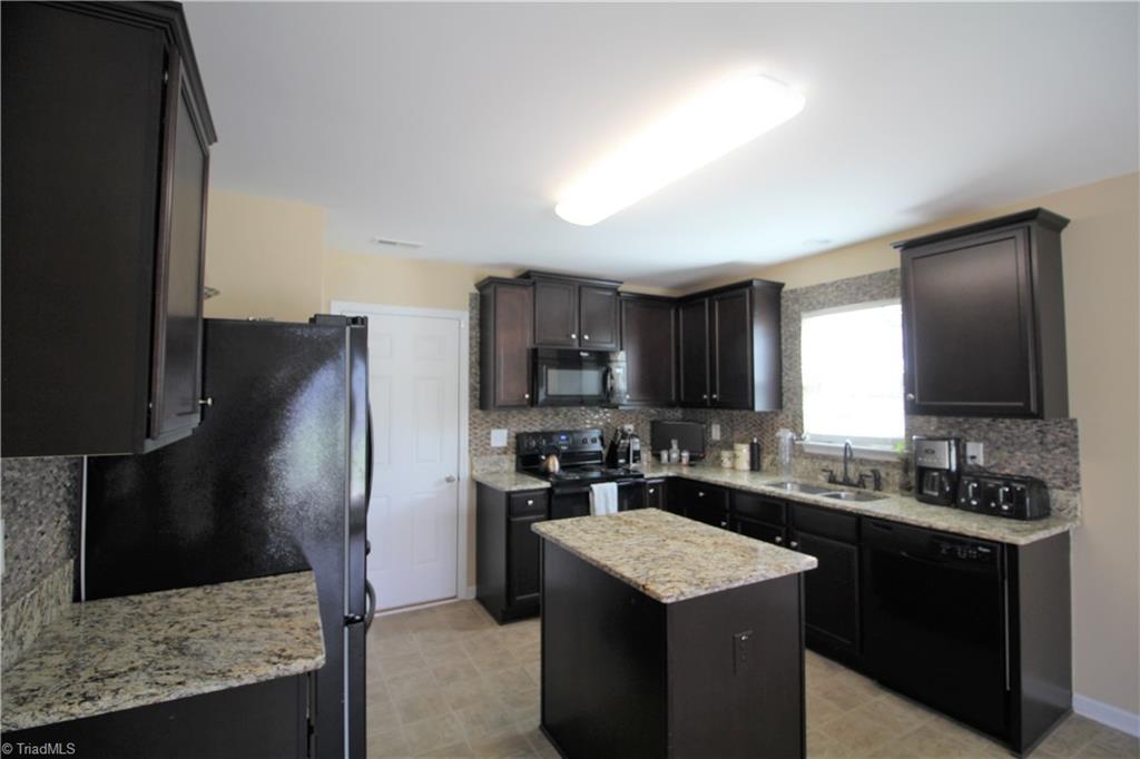 1003 Pitman Road Greensboro, NC 27406 - Photo 3 of 20 Gallery Image 3