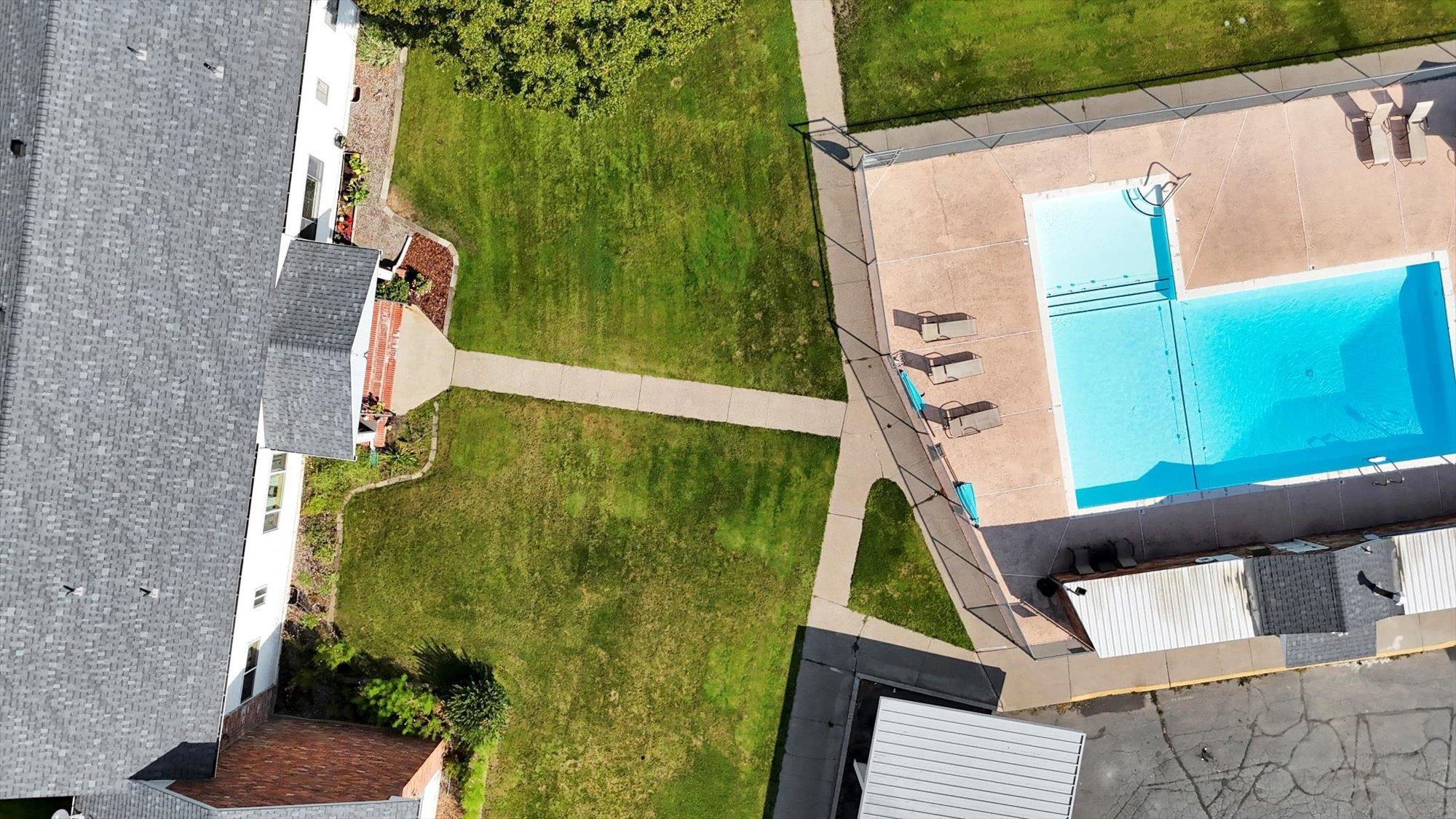 250 North Raymond Road, Unit A10 Spokane Valley, WA 99206 - Photo 30 of 33