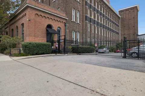 $2,200 | 1400 Rosa L Parks Boulevard, Unit 223, Nashville, TN 37208