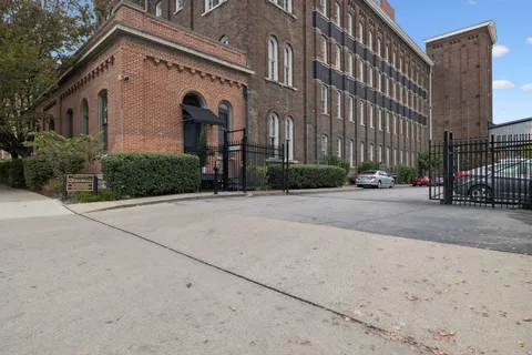 $2,200 | 1400 Rosa L Parks Boulevard, Unit 223, Nashville, TN 37208