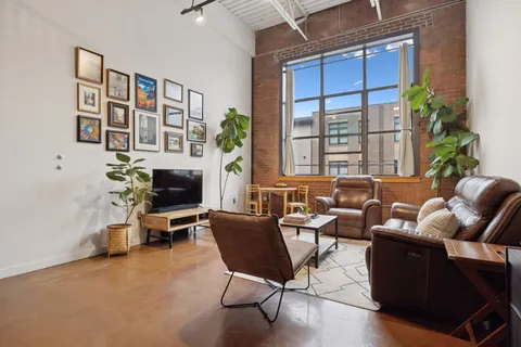 $2,200 | 1400 Rosa L Parks Boulevard, Unit 223, Nashville, TN 37208