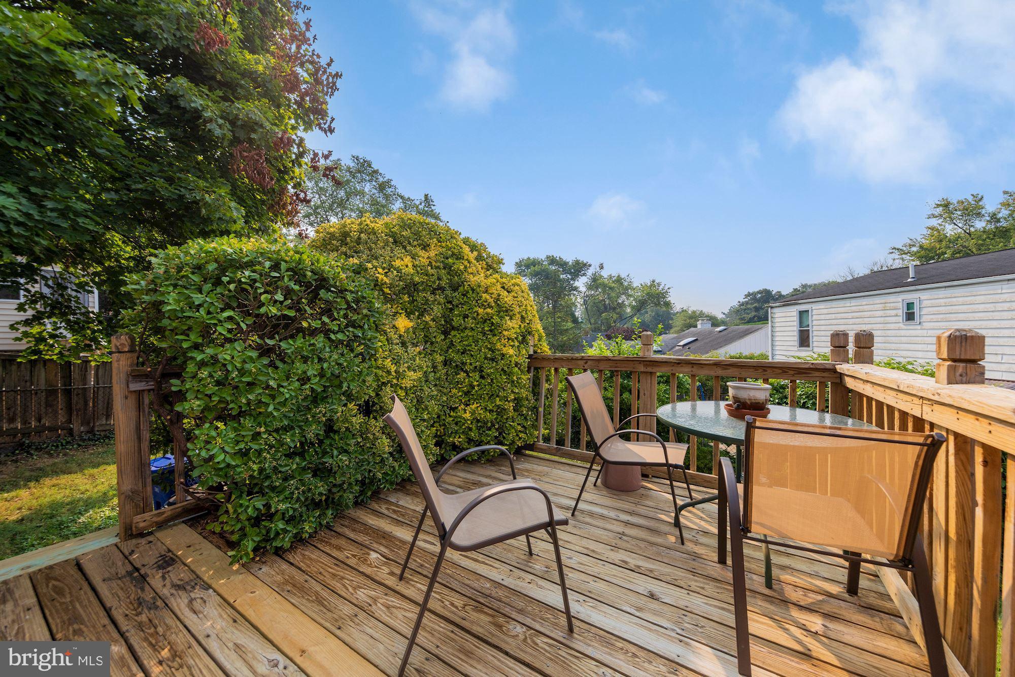 420 Kerwin Road Silver Spring, MD 20901 - Photo 14 of 15 Rear Deck
