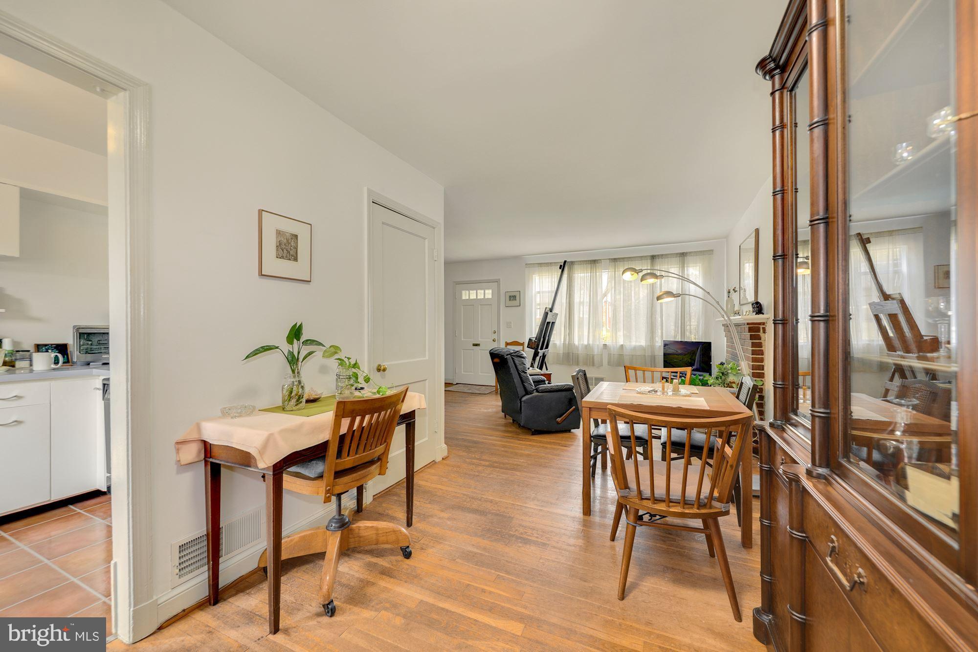 420 Kerwin Road Silver Spring, MD 20901 - Photo 7 of 15 DIning Area to Kitchen