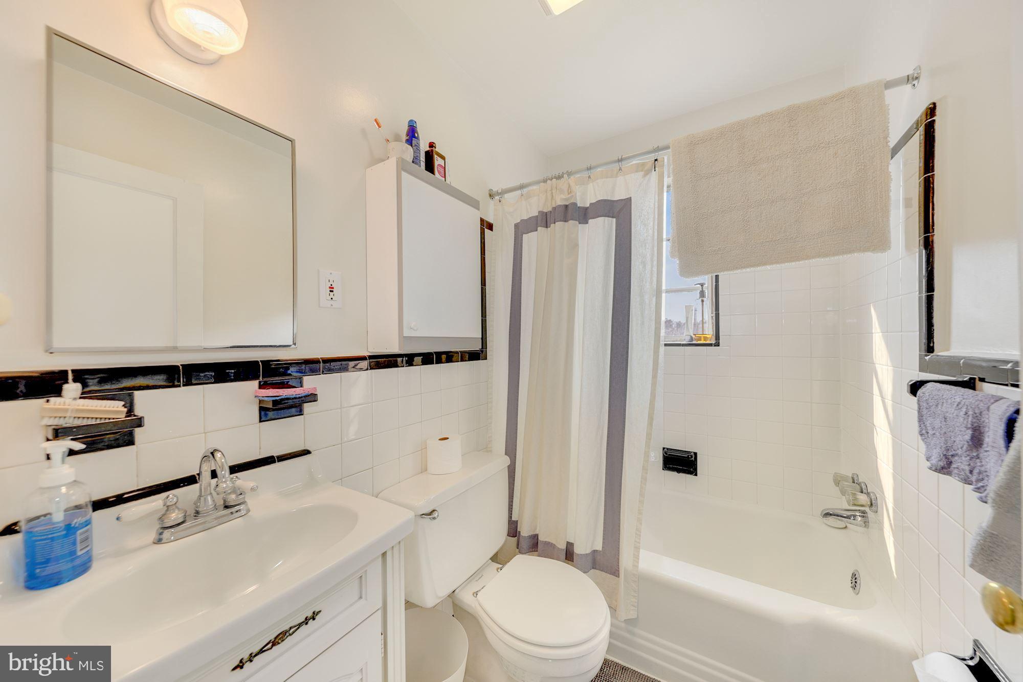 420 Kerwin Road Silver Spring, MD 20901 - Photo 10 of 15 Full Bath