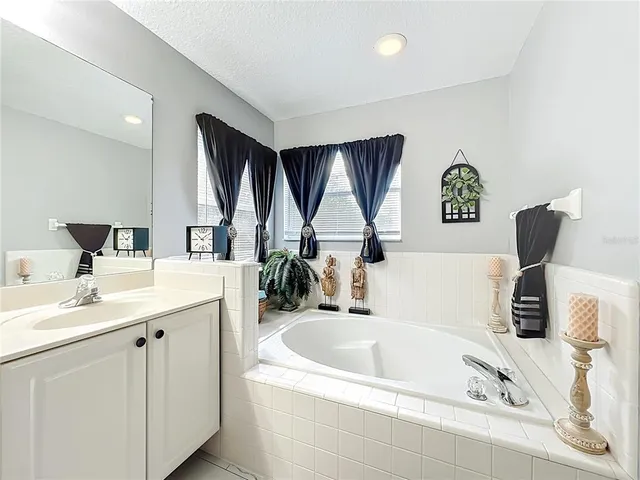 $795,500 | 7766 Bardmoor Hill Circle, Orlando, FL 32835