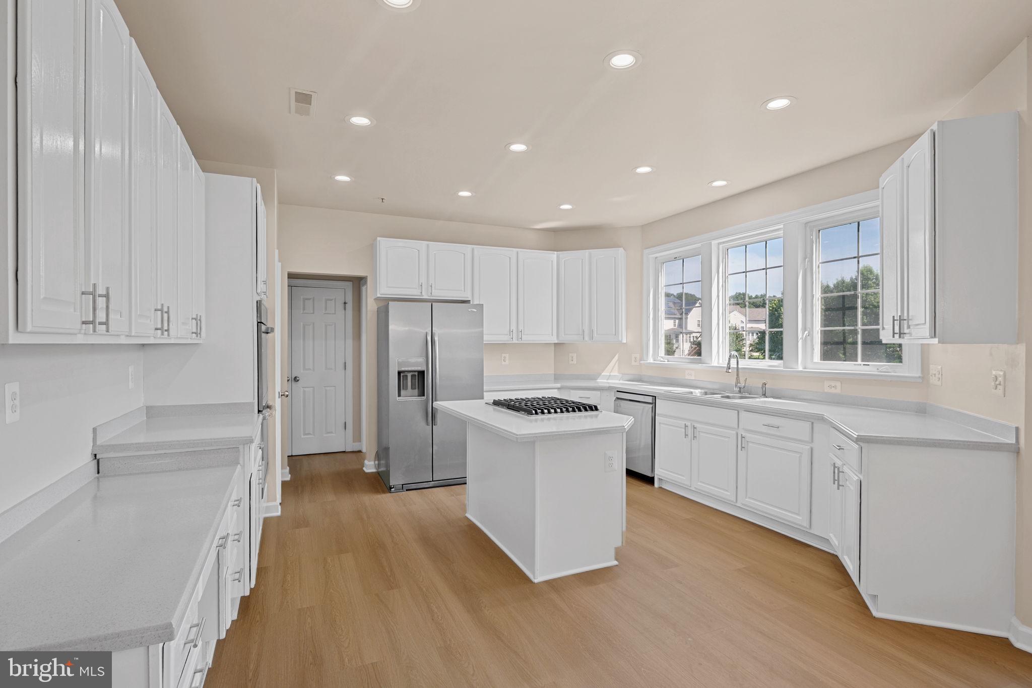 10318 Garson Terrace Lanham, MD 20706 - Photo 15 of 75