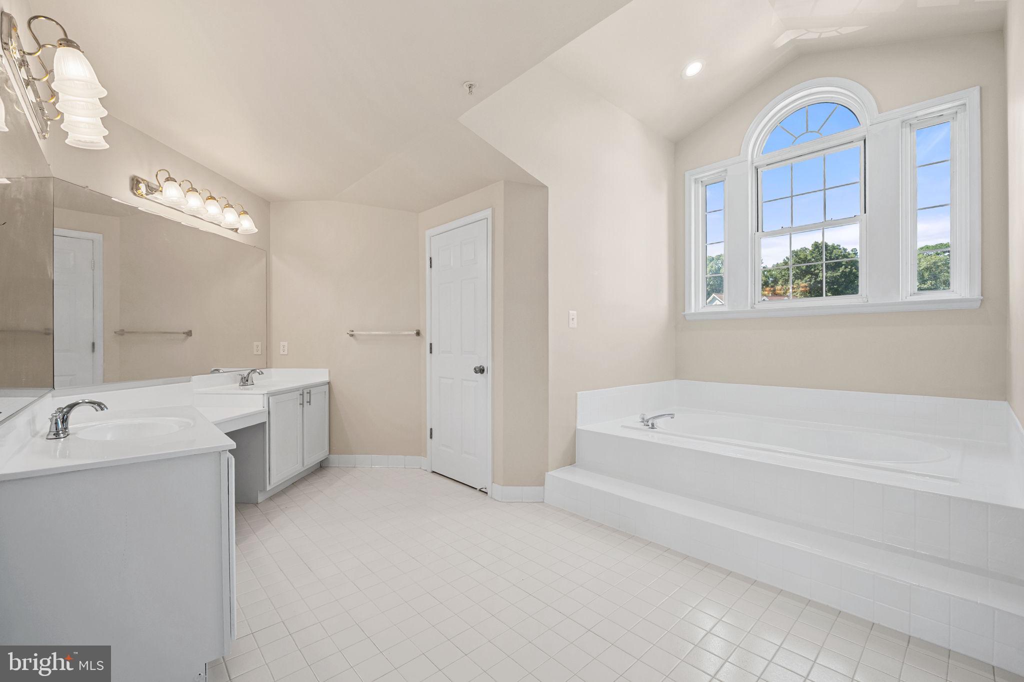 10318 Garson Terrace Lanham, MD 20706 - Photo 36 of 75 Master Bathroom