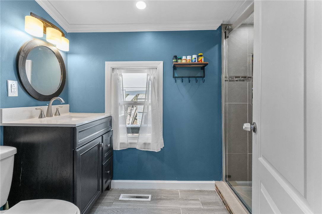 89 Rock Avenue Warwick, RI 02889 - Photo 9 of 22