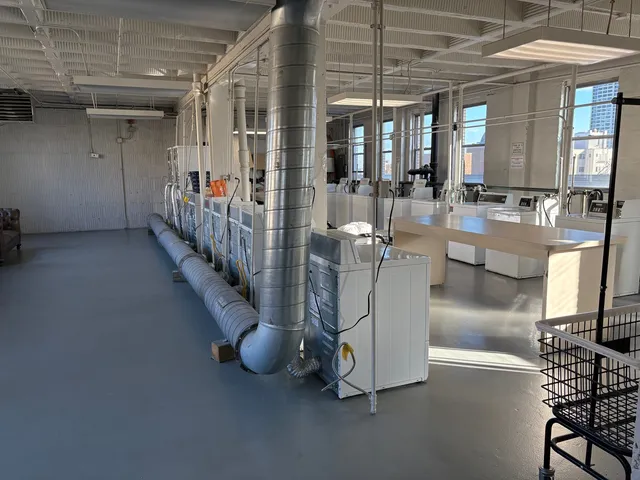 $1,500 | 2970 North Sheridan Road, Unit 631, Chicago, IL 60657