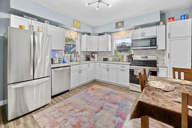 $265,000 | 175 East Oak Grove Street, Juneau, WI 53039