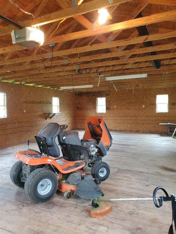 184 Wilbur Glass Road Summer Shade, KY 42166 - Photo 21 of 29 Gallery Image 21