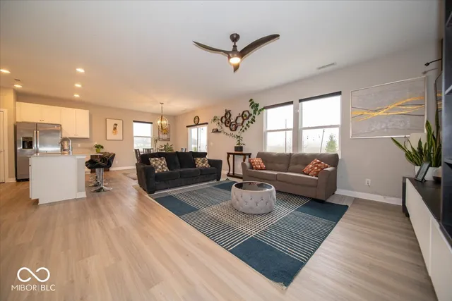 $350,000 | 144 Bluestem Lane, Whiteland, IN 46184