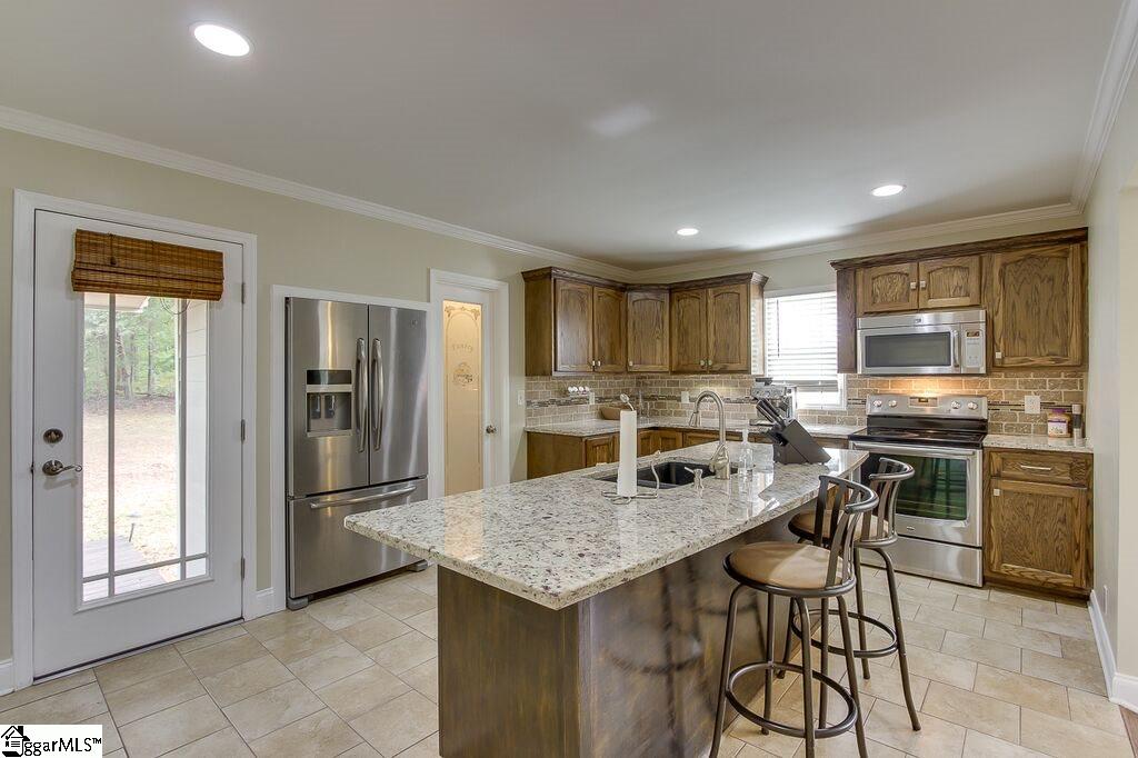 10 Mitchell Road Greenville, SC 29615 - Photo 12 of 36 Gallery Image 12