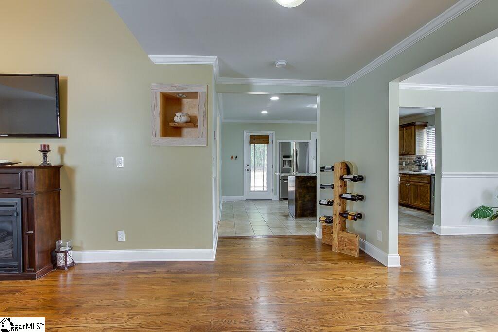 10 Mitchell Road Greenville, SC 29615 - Photo 4 of 36 Gallery Image 4