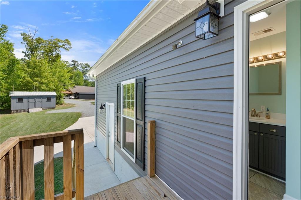 1724 Riverview Road Lexington, NC 27292 - Photo 27 of 33 Gallery Image 27