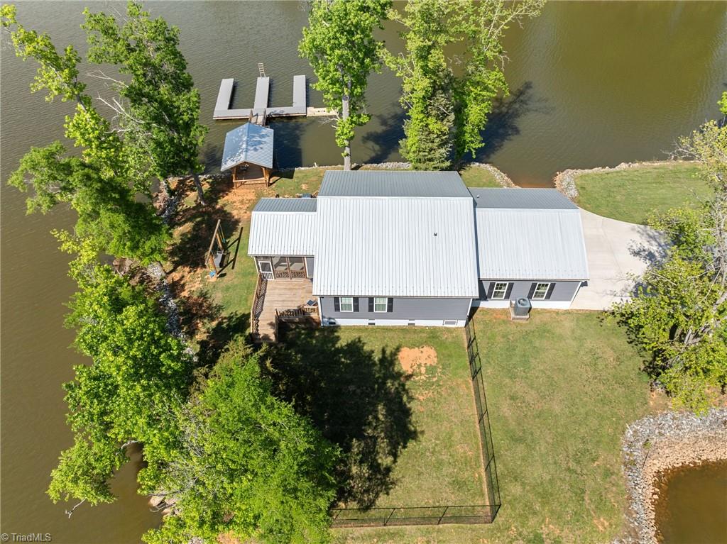 1724 Riverview Road Lexington, NC 27292 - Photo 4 of 33 Gallery Image 4