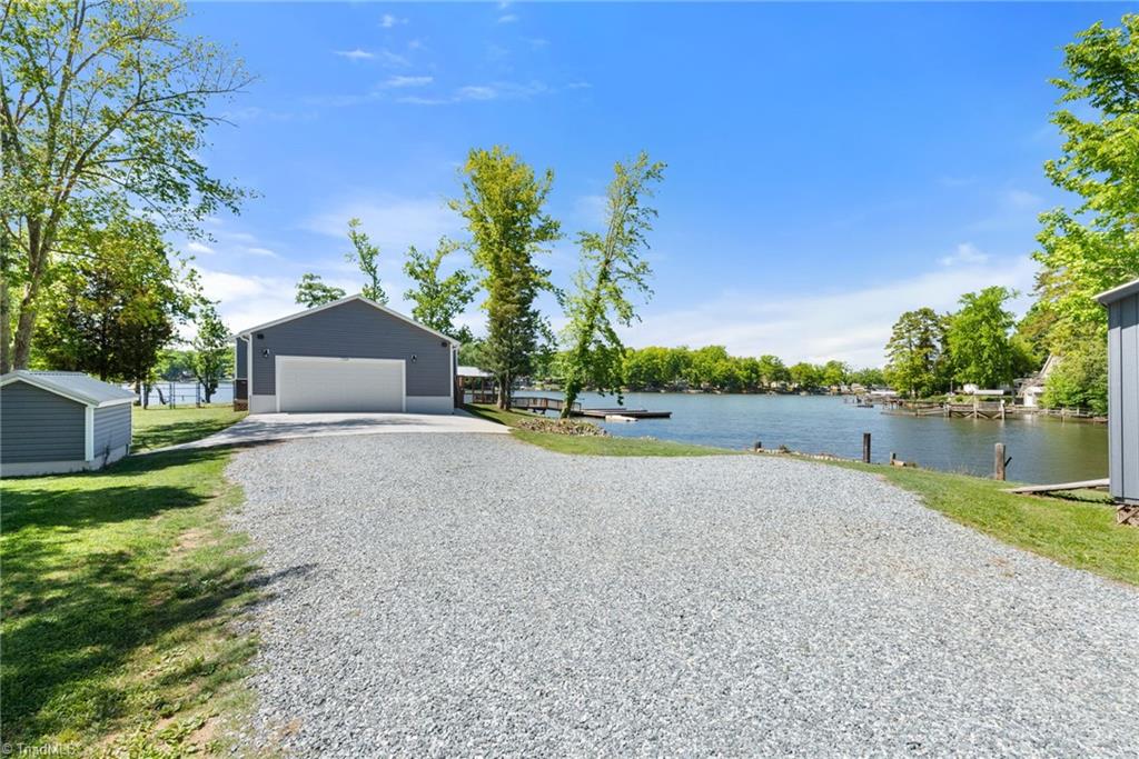 1724 Riverview Road Lexington, NC 27292 - Photo 5 of 33 Gallery Image 5