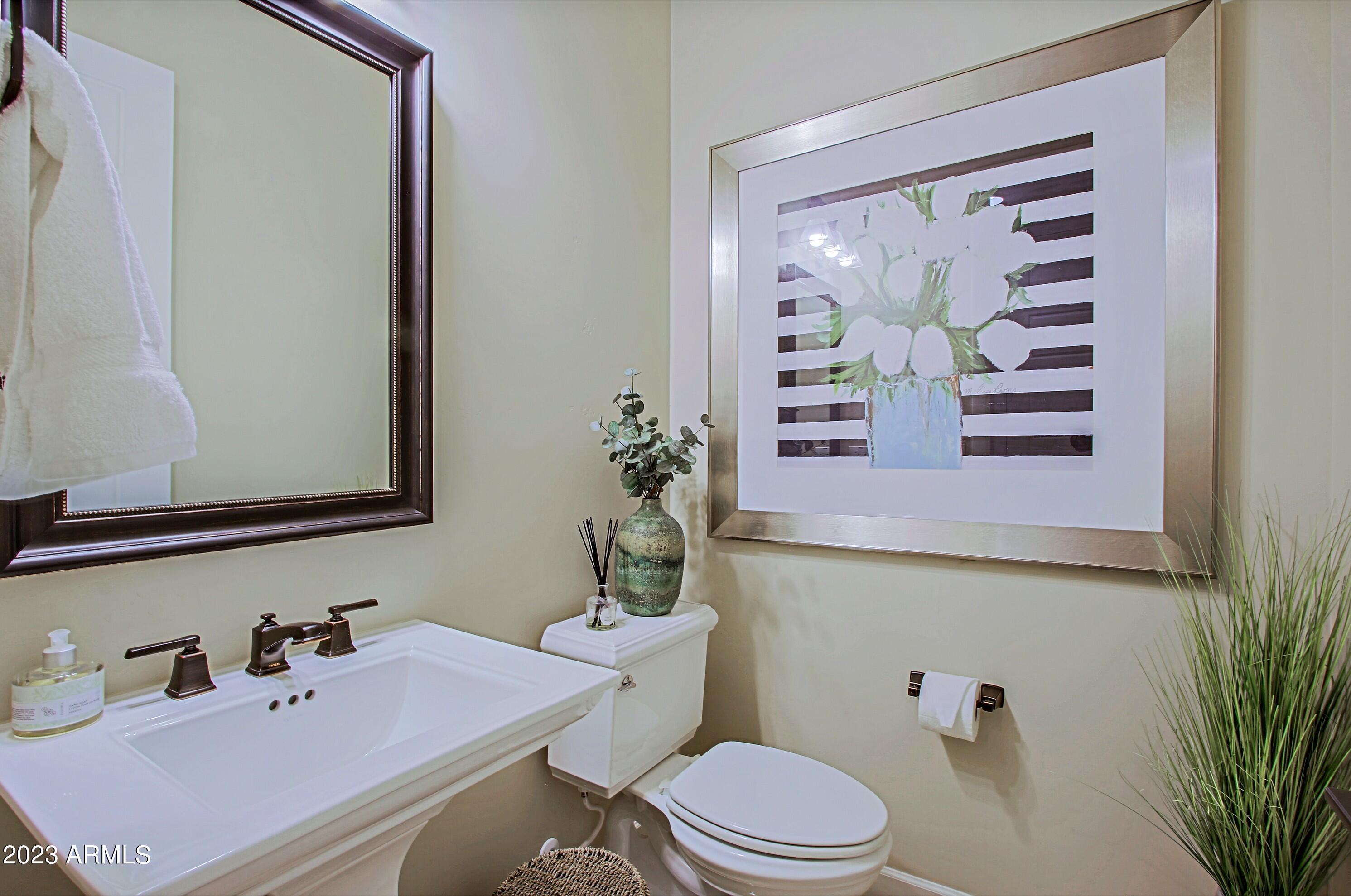 17622 Blaze Lane Rio Verde, AZ 85263 - Photo 21 of 52 Powder Room