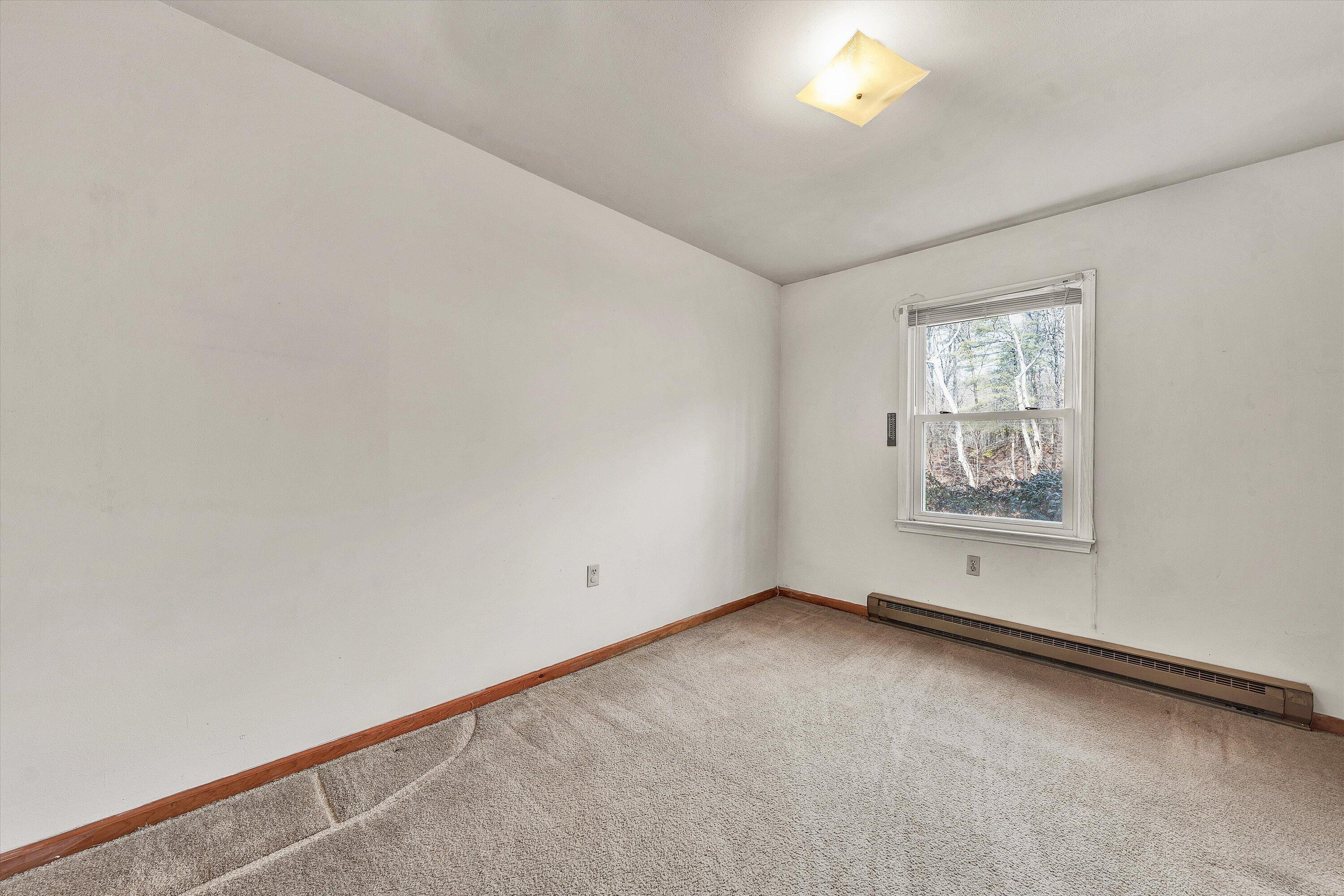 4312 Harborwood Road Salem, VA 24153 - Photo 11 of 32 an empty room with a window