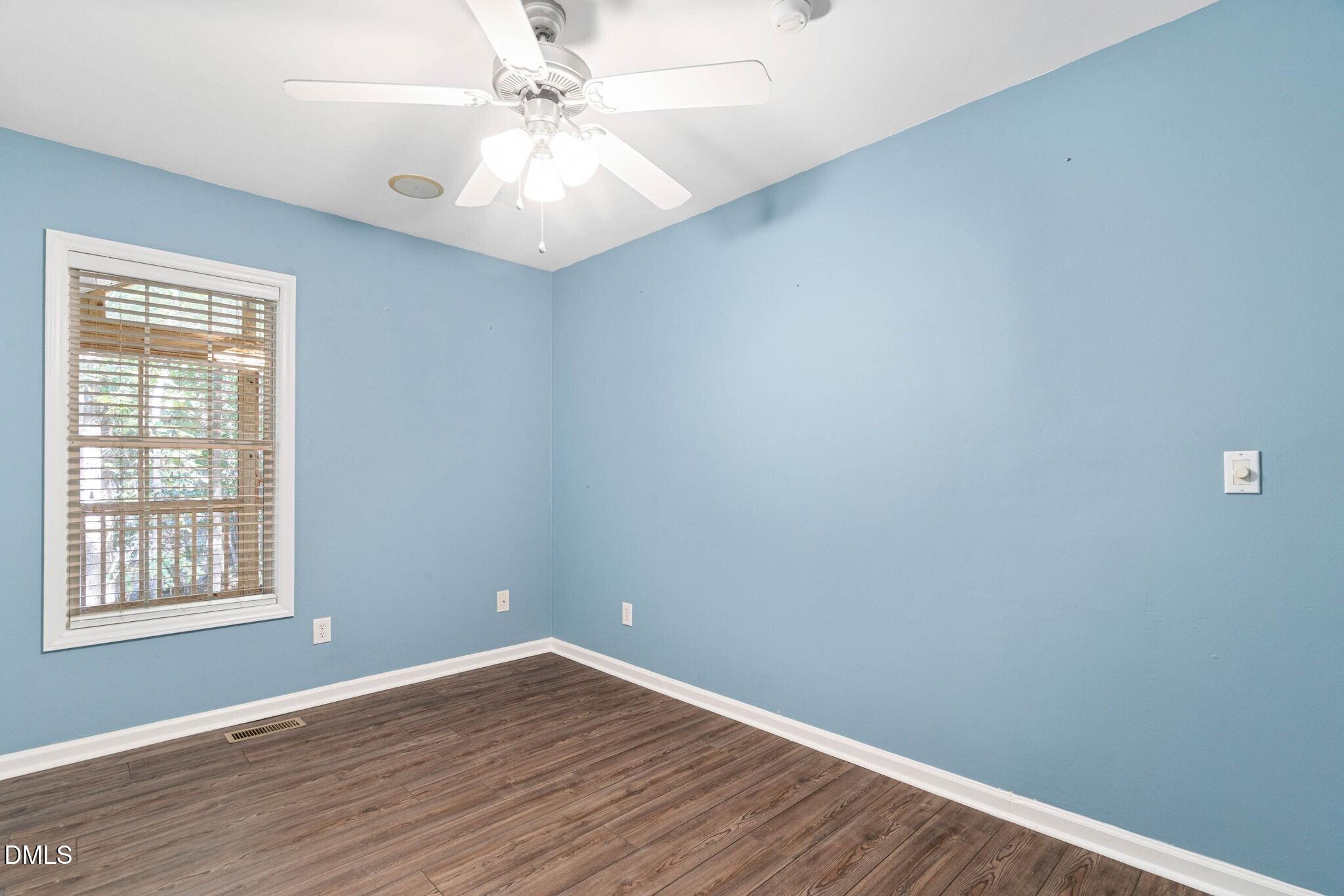 106 Silkgrass Way Clayton, NC 27527 - Photo 15 of 25 015_40webormls106silkgrassway