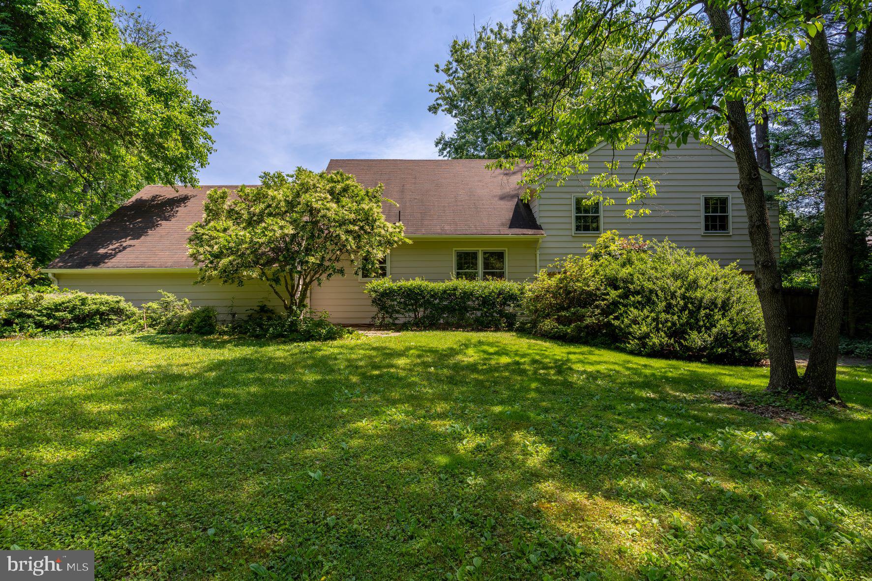 12209 St James Road Potomac, MD 20854 - Photo 20 of 20 Fully Fenced Backyard