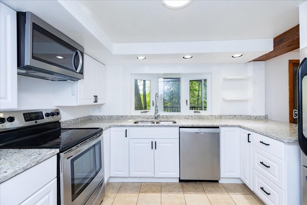 17 Boulder Road Lexington, MA 02420 - Photo 10 of 42