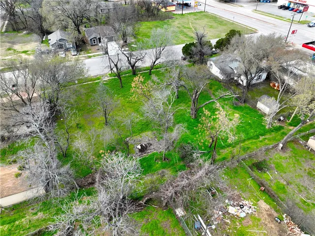 $39,970 | 615 Preston Street, Waco, TX 76704